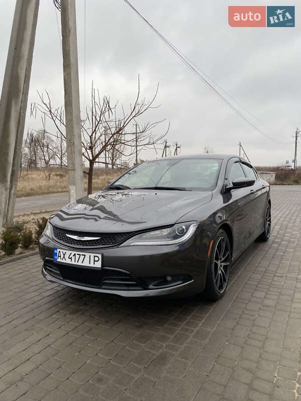 Седан Chrysler 200 2016 в Харькове