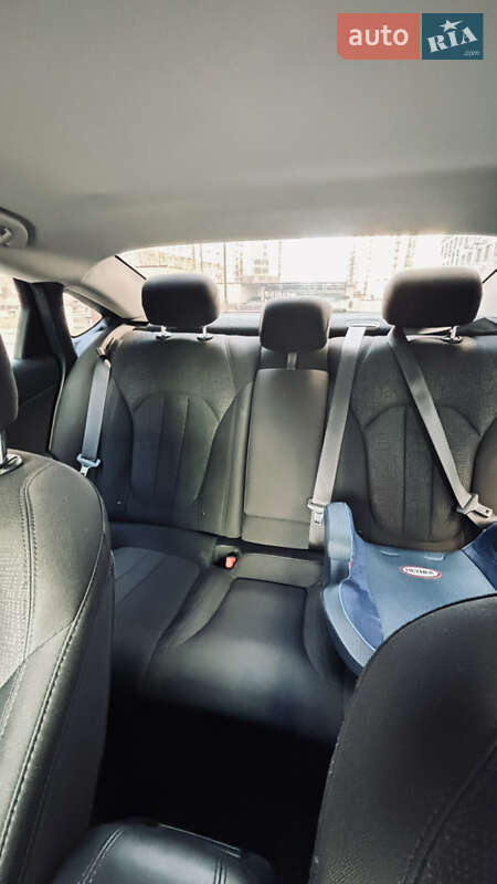 Седан Chrysler 200 2015 в Одессе