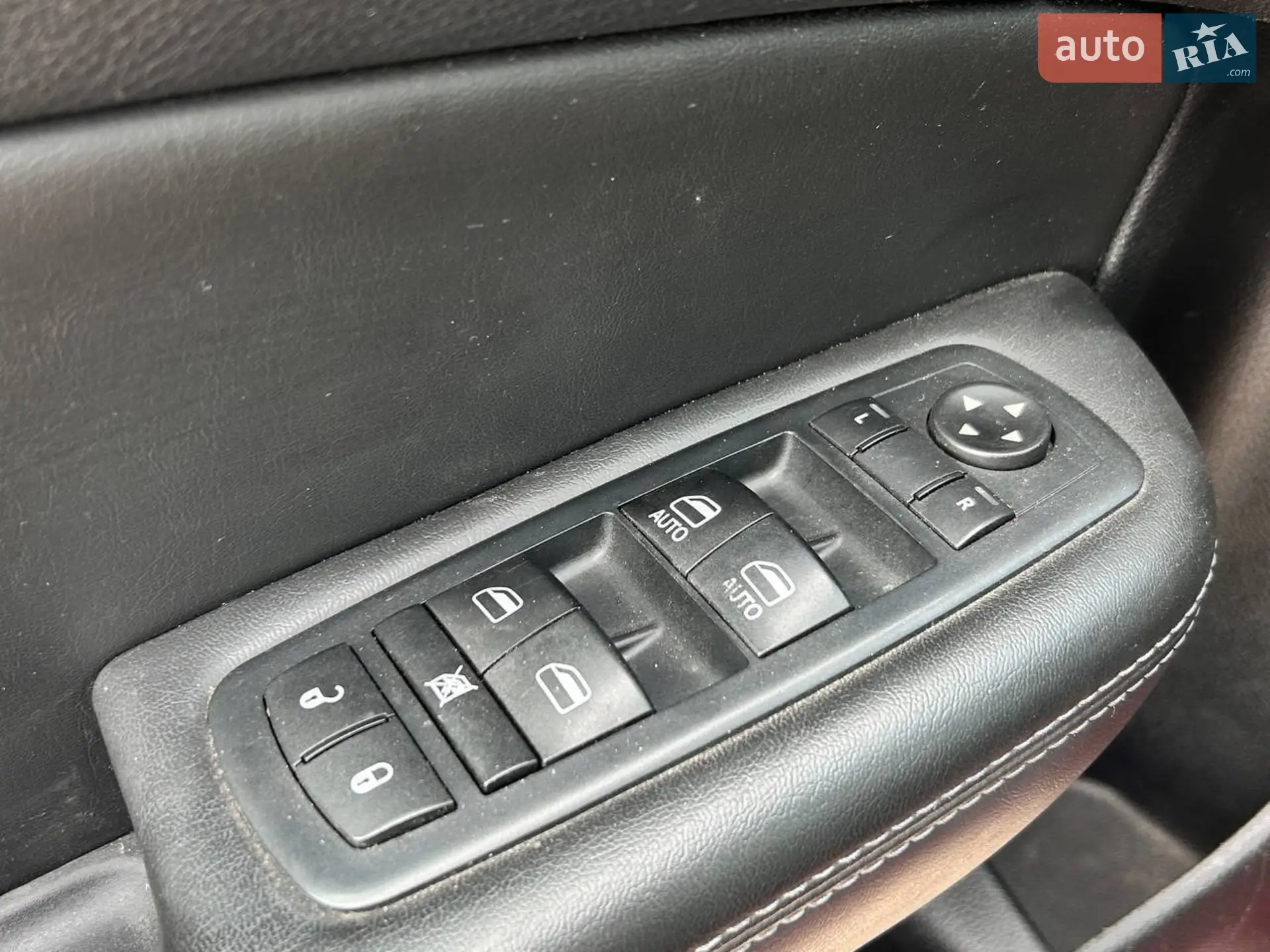 2014 Chrysler 200 - мініатюра 16