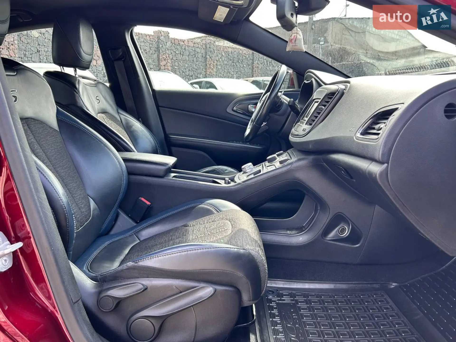 2014 Chrysler 200 - мініатюра 29