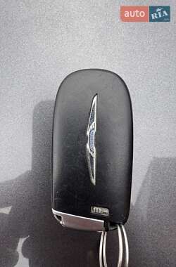 Седан Chrysler 200 2014 в 