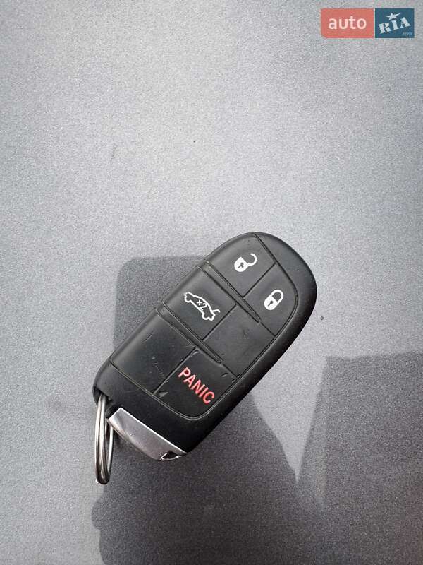 Седан Chrysler 200 2014 в Луцке