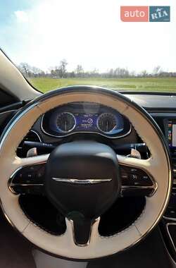 Седан Chrysler 200 2014 в 