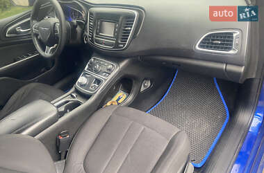 Седан Chrysler 200 2014 в 