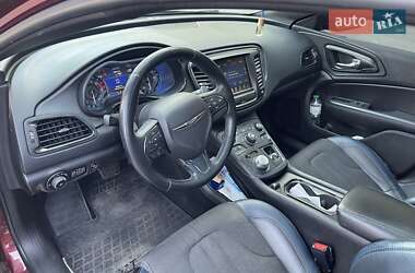 Седан Chrysler 200 2015 в 