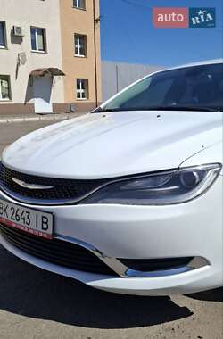 Седан Chrysler 200 2015 в 