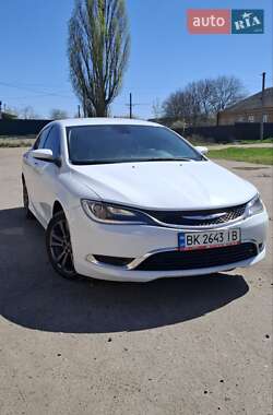 Седан Chrysler 200 2015 в 
