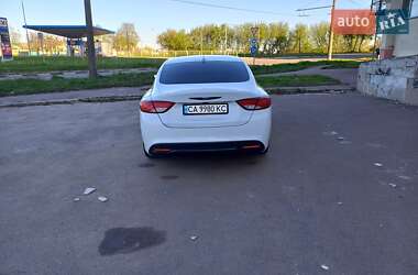 Седан Chrysler 200 2016 в 