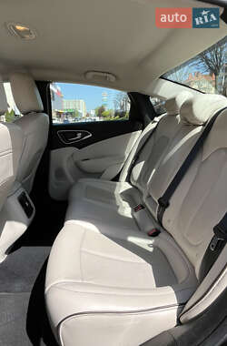 Седан Chrysler 200 2014 в 