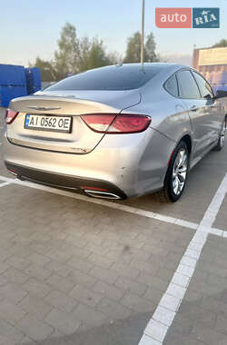 Седан Chrysler 200 2015 в 