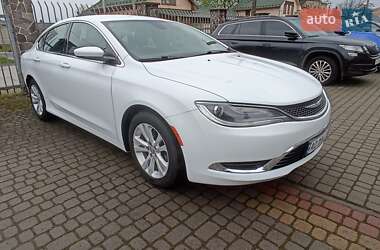 Седан Chrysler 200 2015 в 