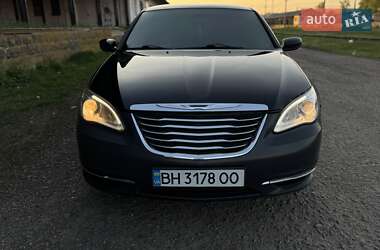 Седан Chrysler 200 2012 в Бердичеві