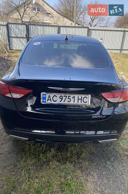 Седан Chrysler 200 2016 в 