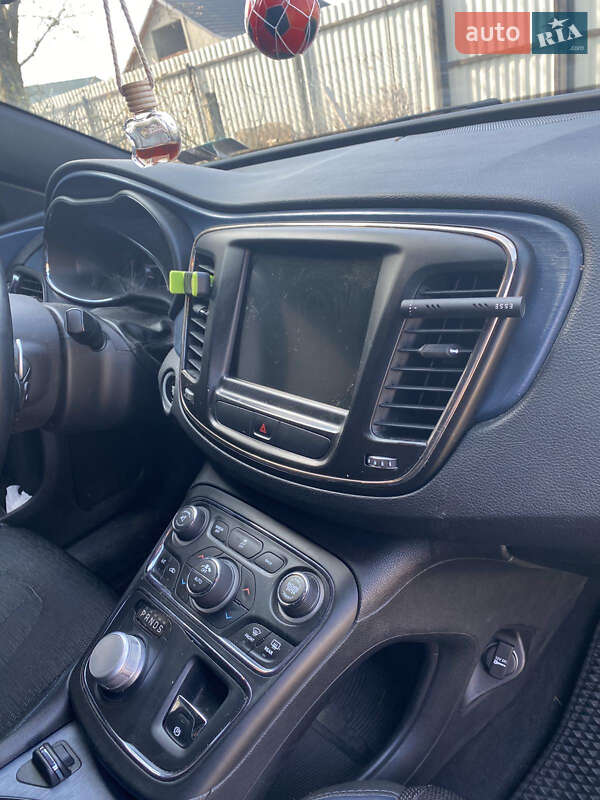 Седан Chrysler 200 2016 в Владимире фото 18 Седан Chrysler 200 2016 в Владимире