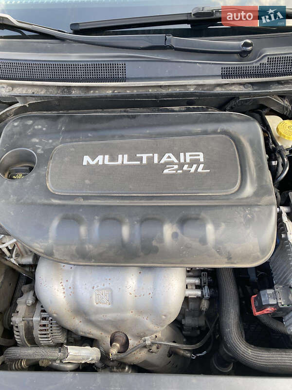 Седан Chrysler 200 2016 в Владимире фото 29 Седан Chrysler 200 2016 в Владимире