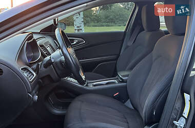 Седан Chrysler 200 2014 в 