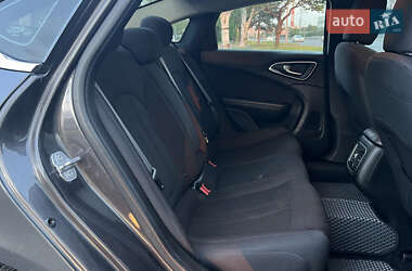Седан Chrysler 200 2014 в 