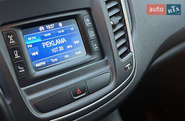 Седан Chrysler 200 2014 в 