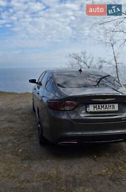 Седан Chrysler 200 2014 в 