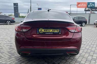 Седан Chrysler 200 2015 в 