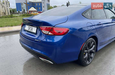 Седан Chrysler 200 2015 в 