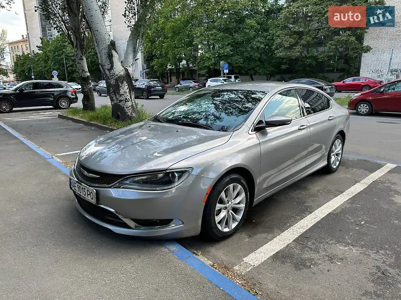 Chrysler 200 2015