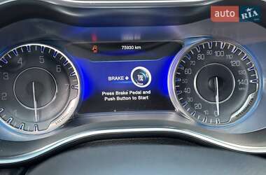 Седан Chrysler 200 2015 в 