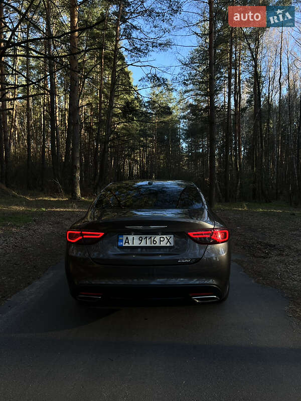 Седан Chrysler 200 2015 в Ірпені