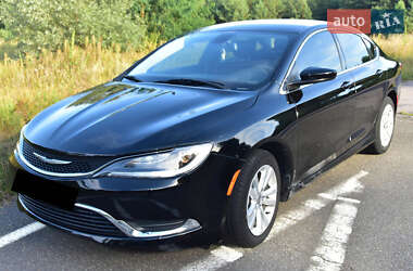 Седан Chrysler 200 2016 в Львові