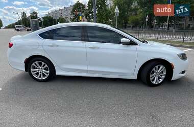 Седан Chrysler 200 2016 в 