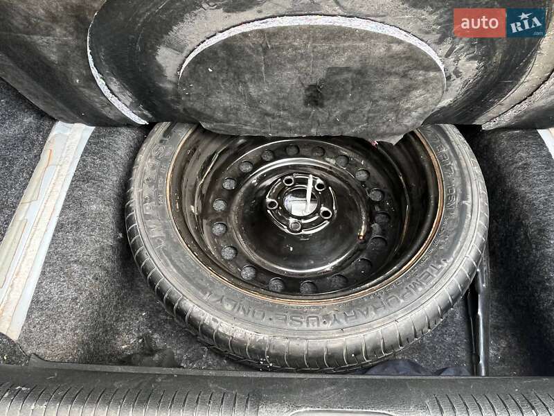 Седан Chrysler 200 2016 в Харкові