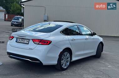 Седан Chrysler 200 2015 в 
