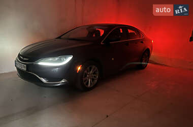 Седан Chrysler 200 2015 в Одесі