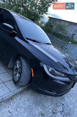 Седан Chrysler 200 2015 в Львове