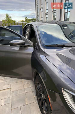 Седан Chrysler 200 2016 в 