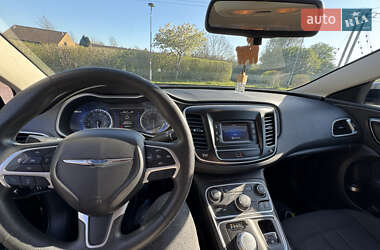 Седан Chrysler 200 2016 в 