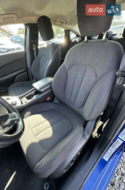 Седан Chrysler 200 2014 в 