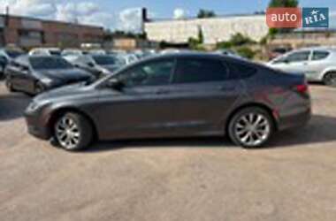 Седан Chrysler 200 2015 в 
