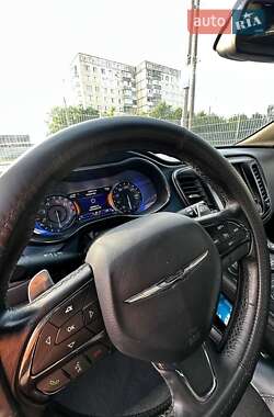Седан Chrysler 200 2015 в 