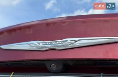 Седан Chrysler 200 2015 в 