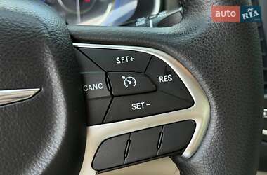 Седан Chrysler 200 2015 в 
