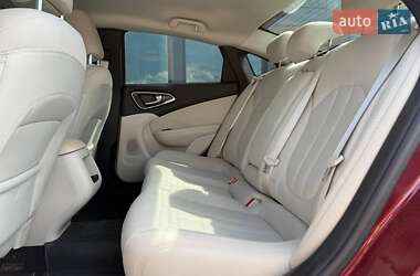 Седан Chrysler 200 2015 в 