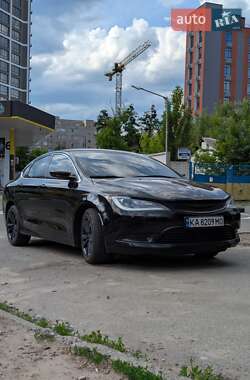 Седан Chrysler 200 2016 в Киеве