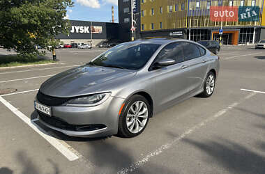 Седан Chrysler 200 2015 в 
