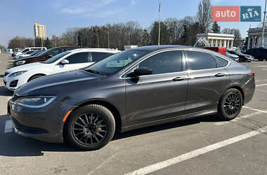 Седан Chrysler 200 2015 в 