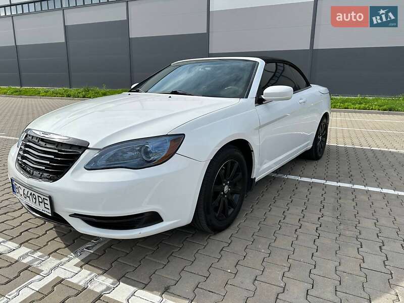 Кабриолет Chrysler 200 2012 в Ивано-Франковске