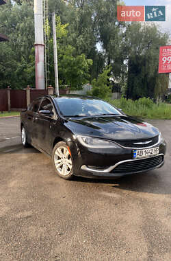 Седан Chrysler 200 2015 в 
