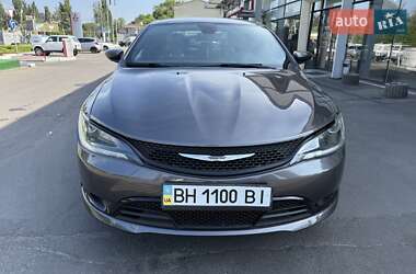Седан Chrysler 200 2015 в 
