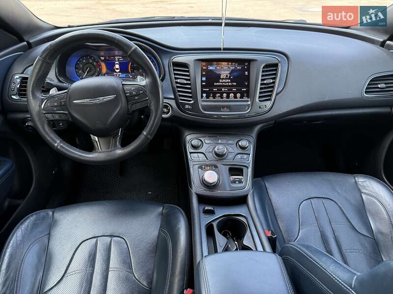 Седан Chrysler 200 2015 в Одессе