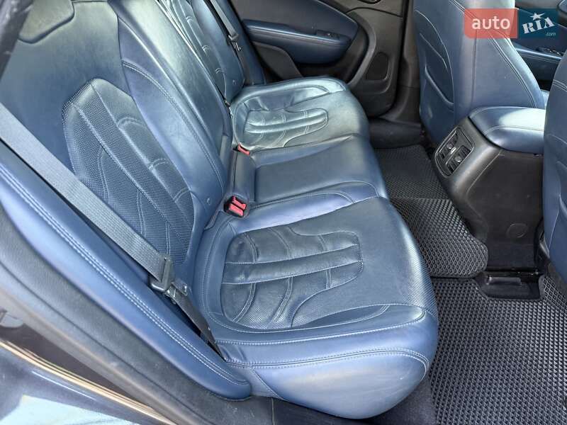 Седан Chrysler 200 2015 в Одессе